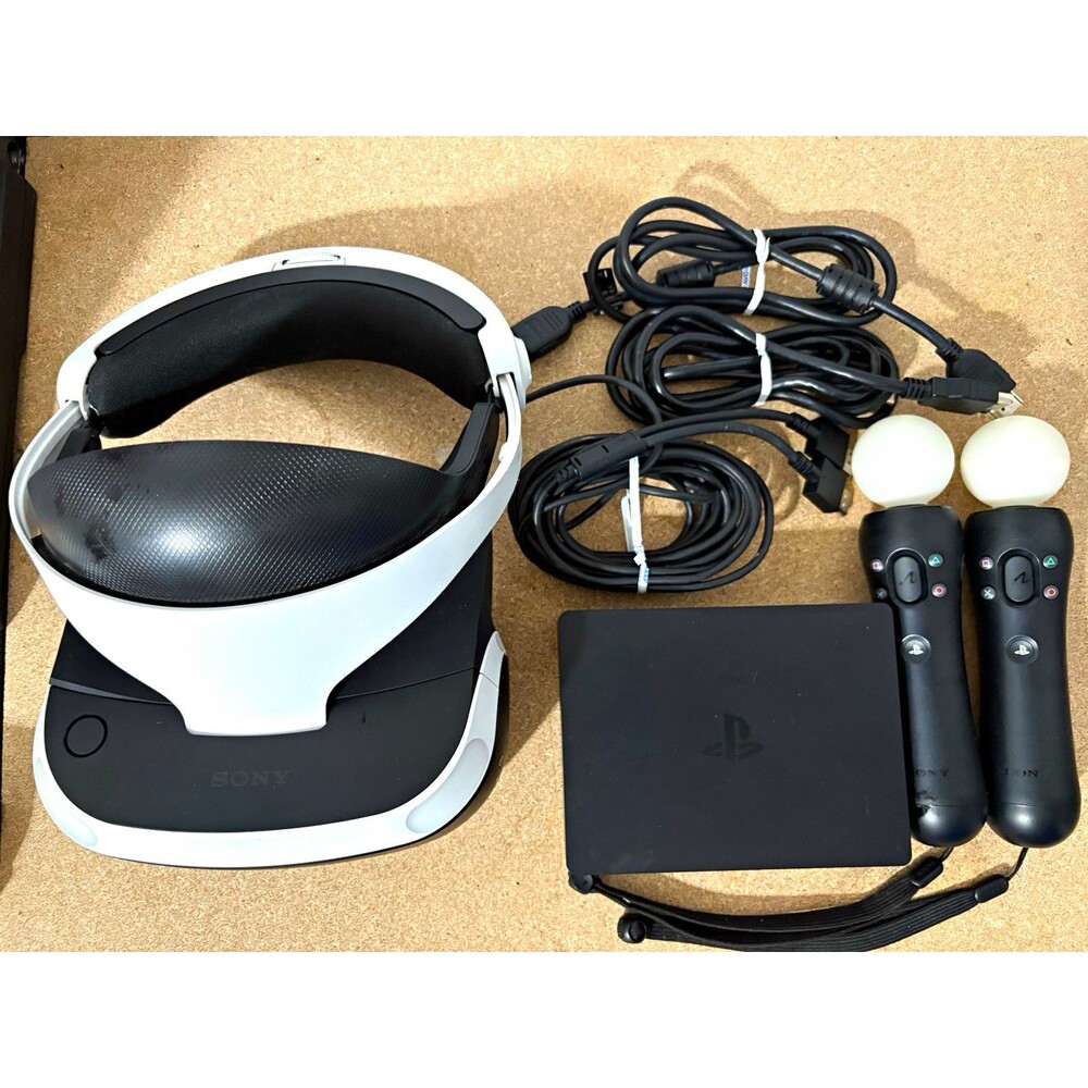 Sony PlayStation VR1 CUH-ZVR2) Virtual Reality Headset w/ 2 Sense Controllers